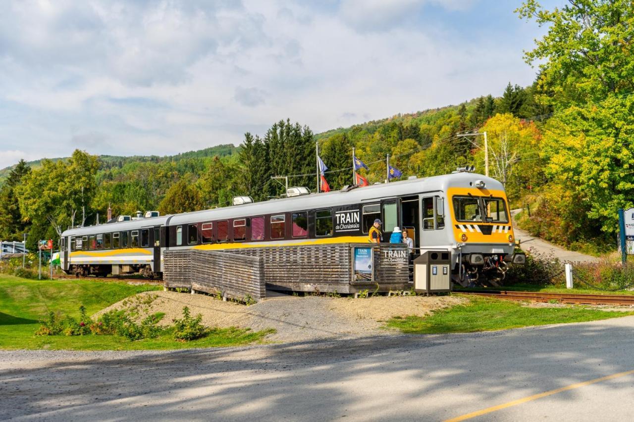 Auberge De La Rive De Charlevoix - Auberge De Jeunesse Familiale Pour Voyageurs De Tous Ages Saint-Joseph-de-la-Rive Kültér fotó