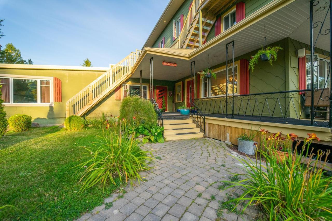 Auberge De La Rive De Charlevoix - Auberge De Jeunesse Familiale Pour Voyageurs De Tous Ages Saint-Joseph-de-la-Rive Kültér fotó